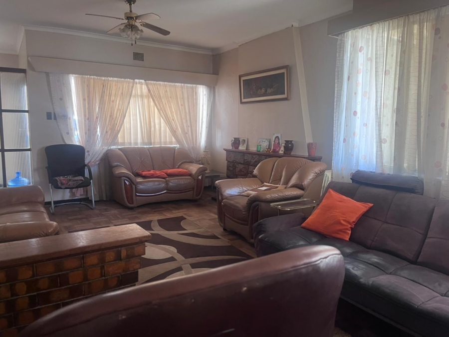 5 Bedroom Property for Sale in Walmer Estate Western Cape